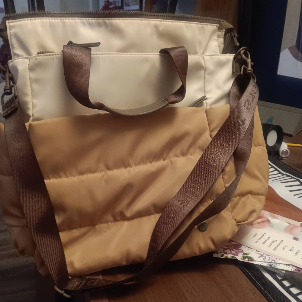 Convertible Tote in Cream & Tan - Picture 3 of 3
